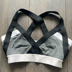 Aritzia Community Sports Bra
